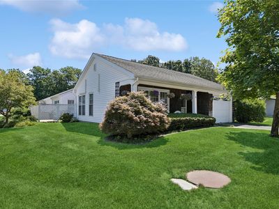 2 Lamont Road, Ridge, NY, 11961