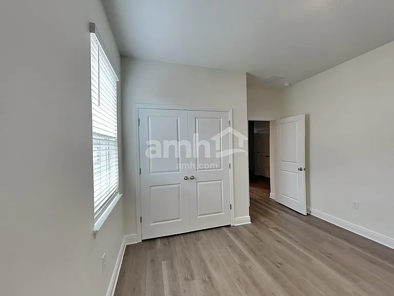 3724 Center Cove Ln — Photo 27