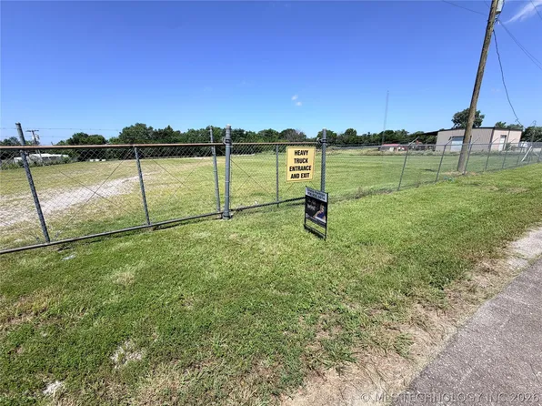 1800 S Haynie St, Skiatook, OK 74070