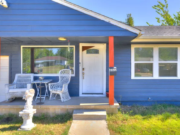 2223 N Louisville Ave, Tulsa, OK 74115