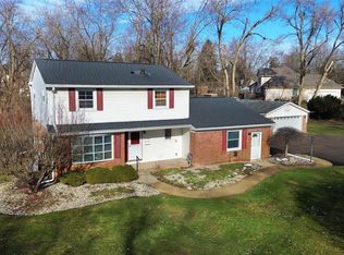 215 Park View Blvd, Lake Orion, MI 48362