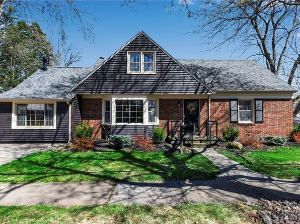 4 Robert St, Hamburg, NY 14075