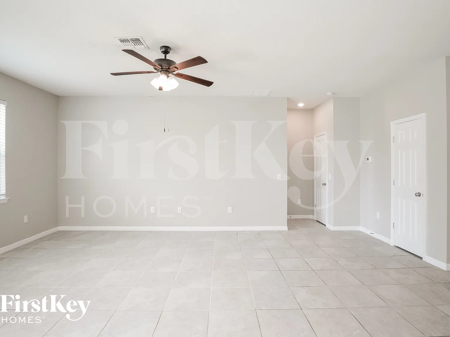 3 bed, 2.0 bath, 1725 sqft, $1,965 — Photo 2