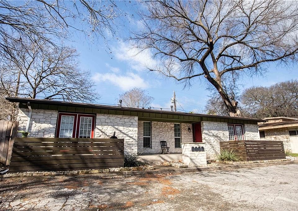 1st image of 3102 Glen Ora St #102
