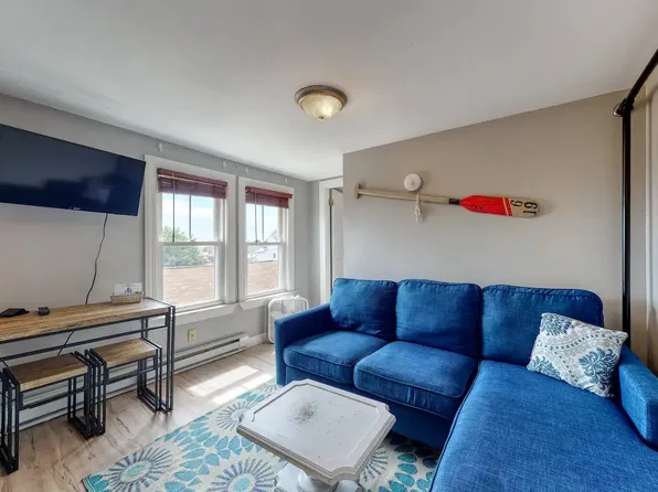39 Old Orchard St, Old Orchard Beach, ME