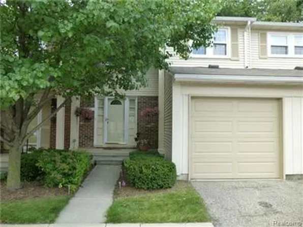 1478 Brentwood Dr #544, Troy, MI 48098