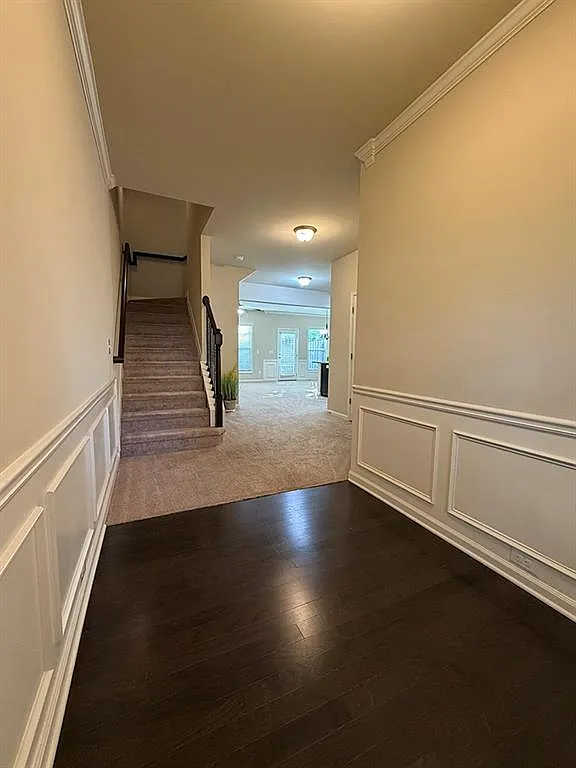 4 bed, 2.5 bath, 1964 sqft, $2,400 — Photo 4