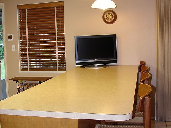 Breakfast Bar