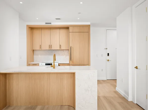 540 Atlantic Avenue image 2 of 41