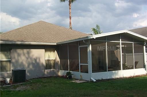 4th image of 125 Woodleaf Dr