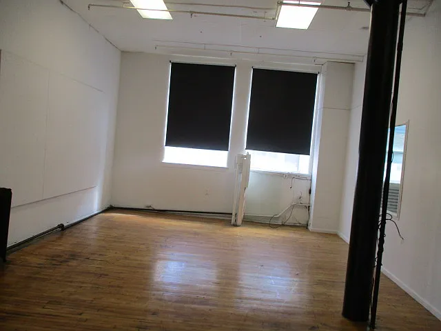 1401 Central Pkwy #100 — Photo 22