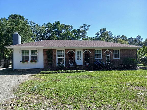 2nd image of 205 Greenview Drive