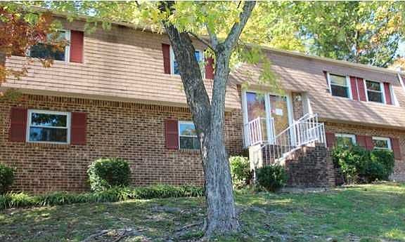 2nd image of 4513 W Ravenwood Dr