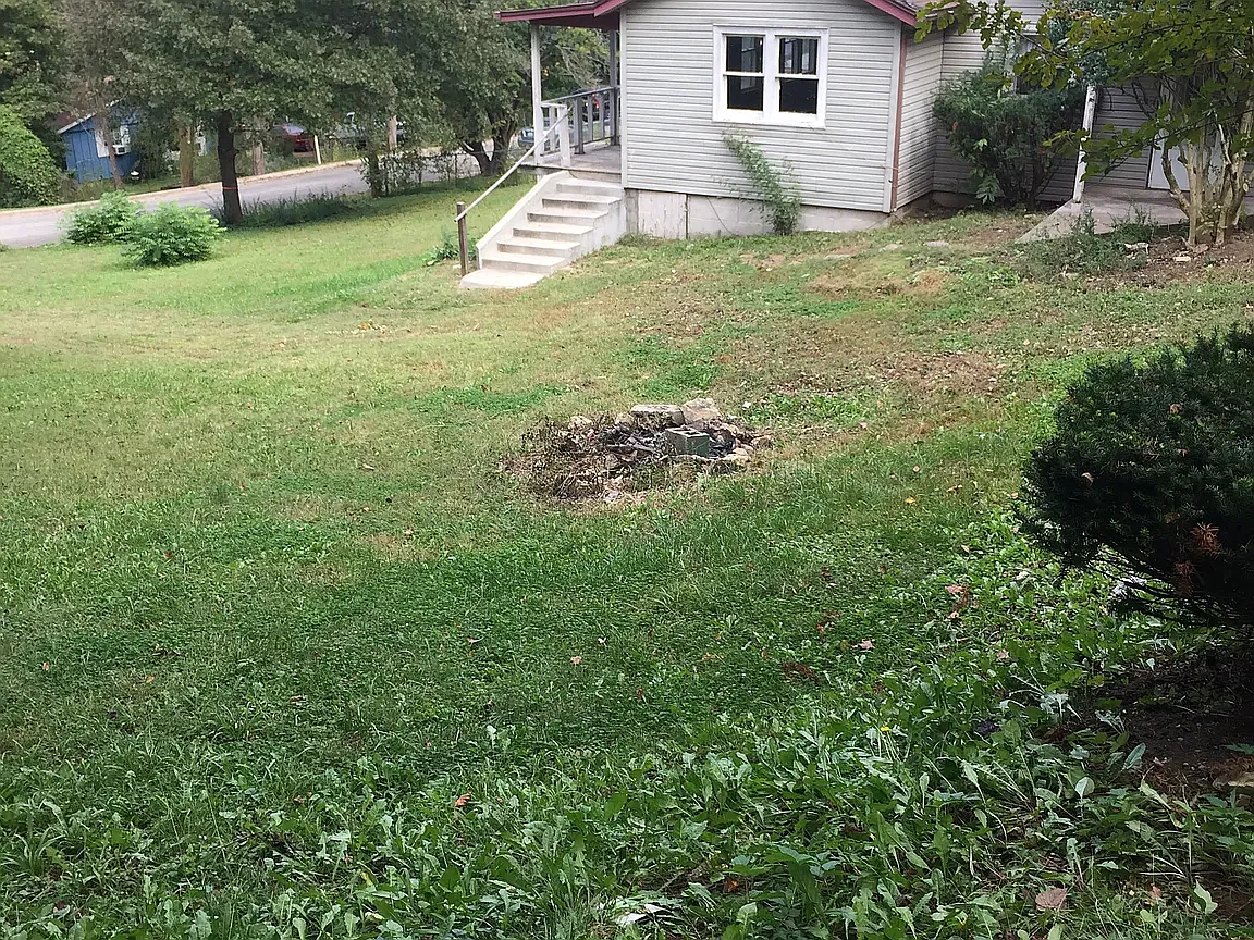 2 bed, 1.5 bath, 1000 sqft, $1,200 — Photo 3