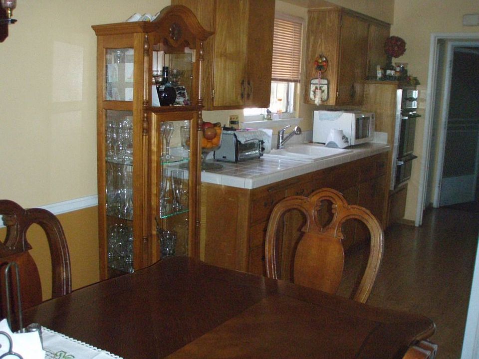 2nd image of 421 Laura Ave