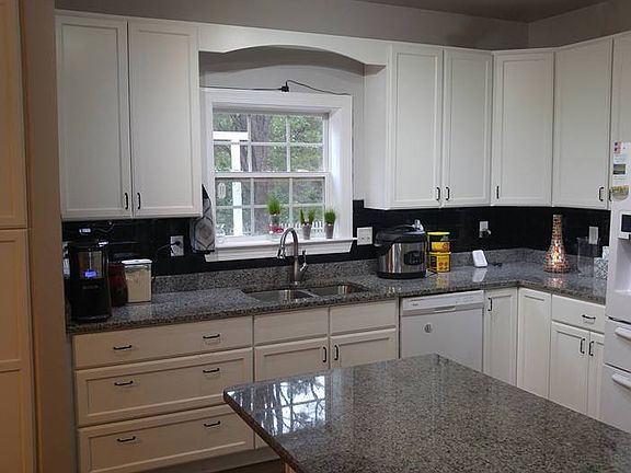 Brand New Kitchen!