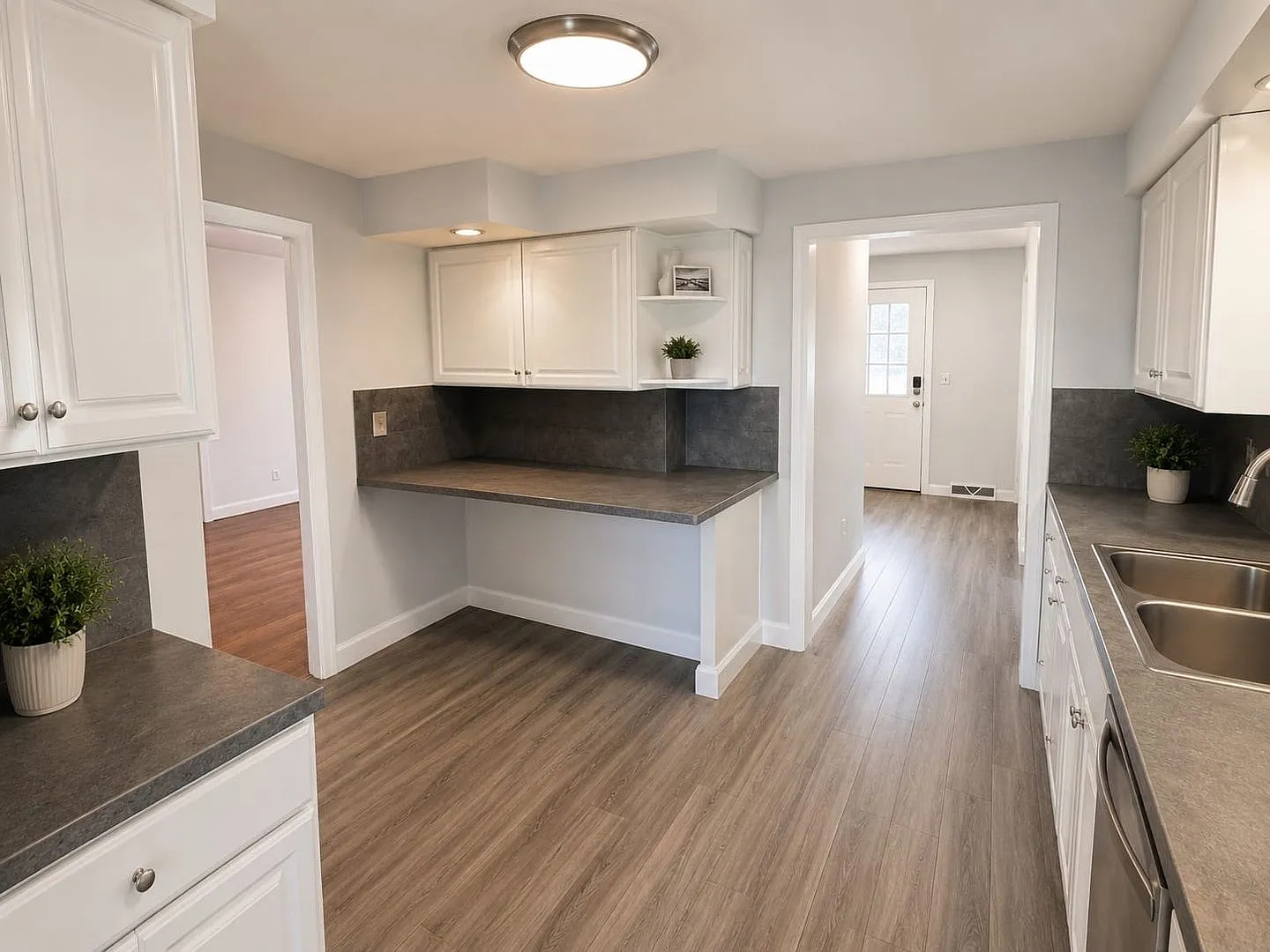 169 Corliss Ave — Photo 2