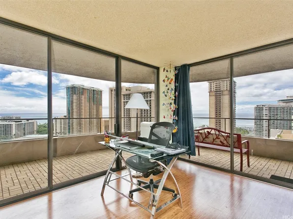 1910 Ala Moana Blvd APT 25A, Honolulu, HI 96815