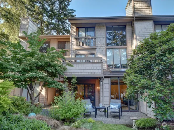 13730 15th Avenue NE #G104, Seattle, WA 98125