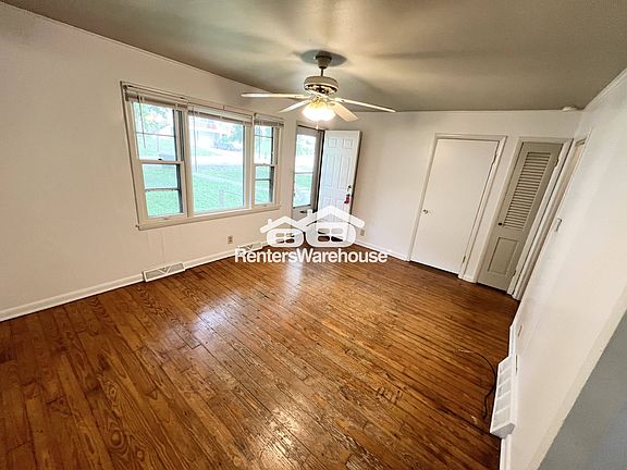 4th image of 1519 W Waldo Ave