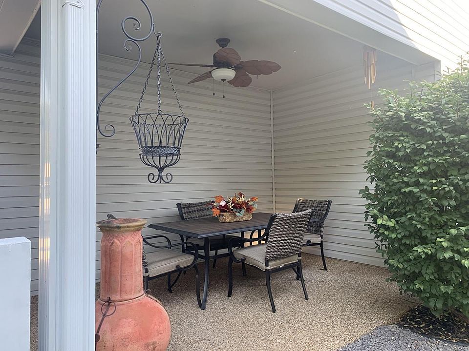 2nd image of 3313 Principia Ave