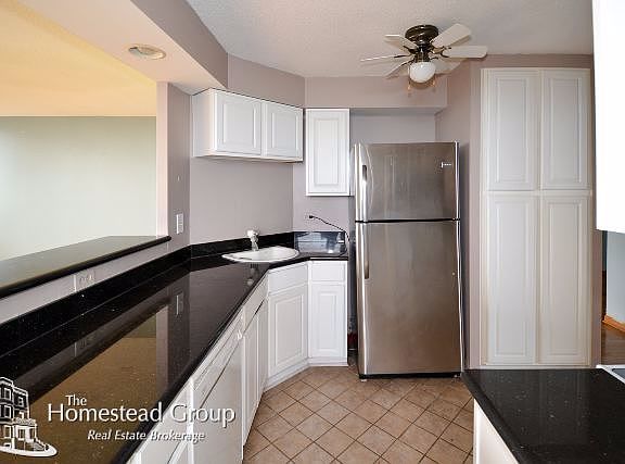 2nd image of 5100 N Marine Drive # Fl 21A21ST