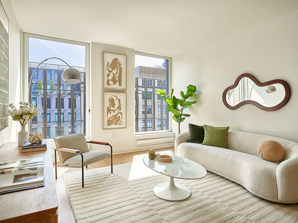 1st image of 225 W 28th St APT 12G