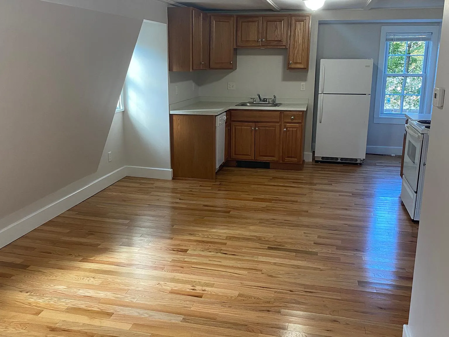 1 bed, 650 sqft, $2,225 — Photo 3