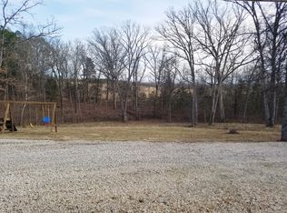 1922 County Line Rd, Gerald, MO 63037