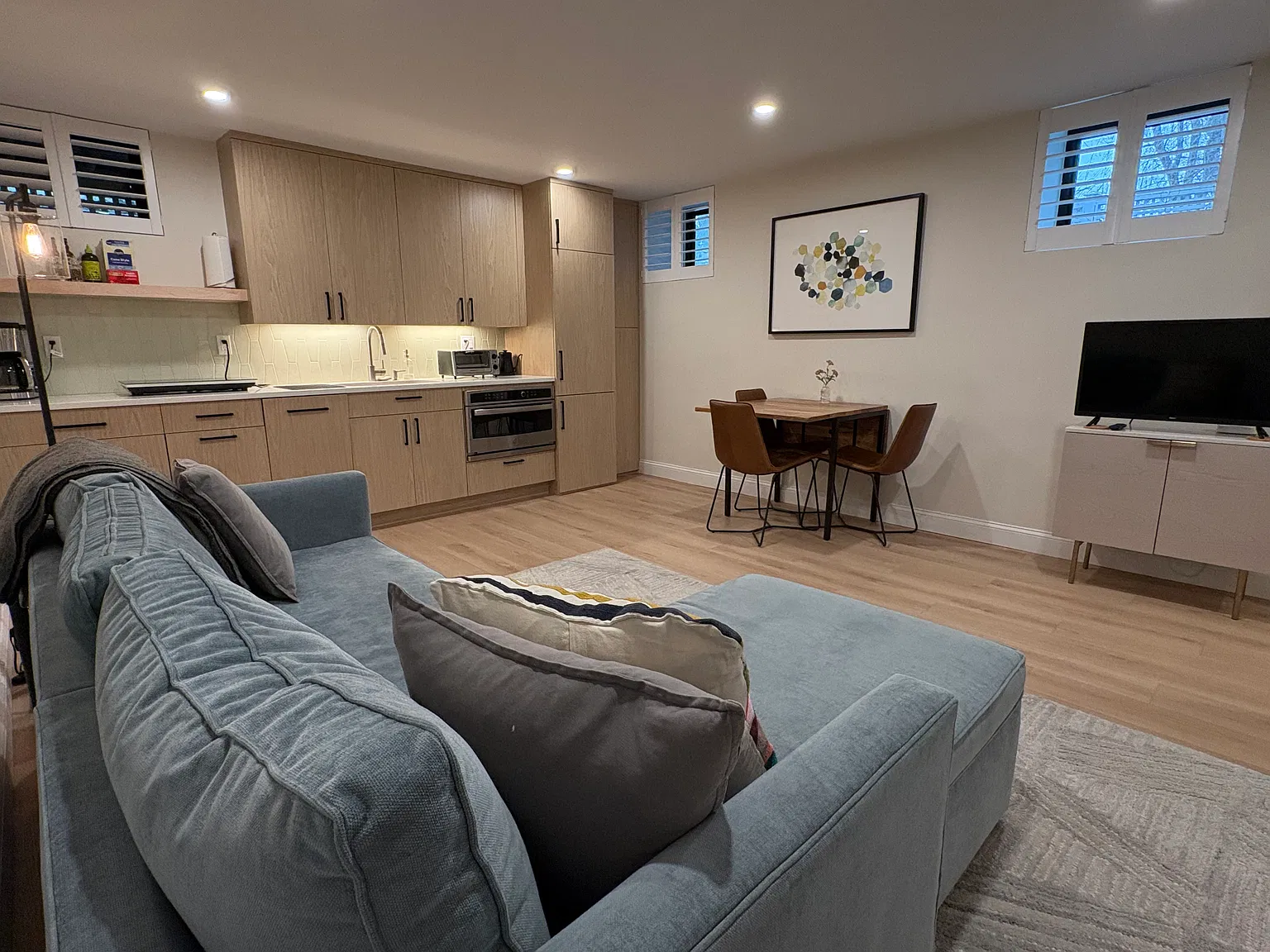 Studio, 520 sqft, $3,250 — Photo 1