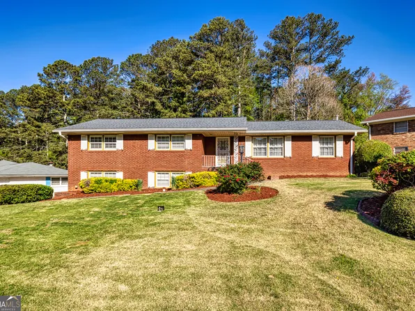 2410 Black Forest Trl SW, Atlanta, GA 30331