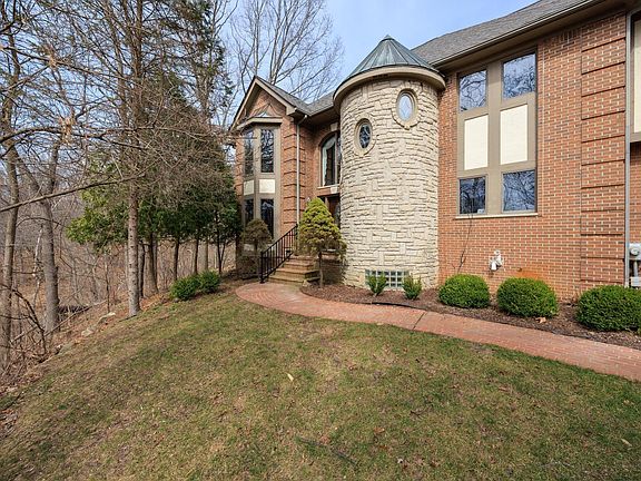 3rd image of 1260 Silverbell Rd