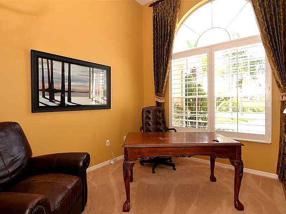 5th image of 317 Glen Club Dr