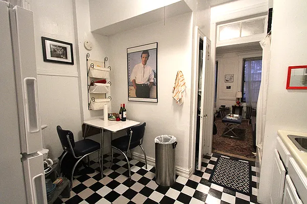 Rented by City Heights Realty | media 23