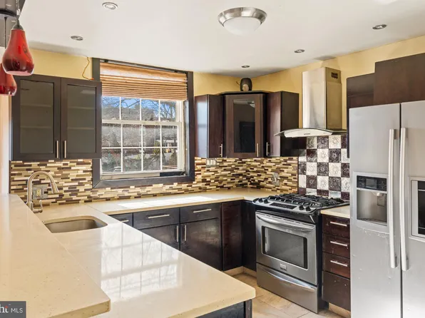 816 69th Ave, Philadelphia, PA 19126