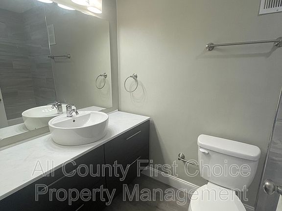 4th image of 2949 Bough Ave Unit B