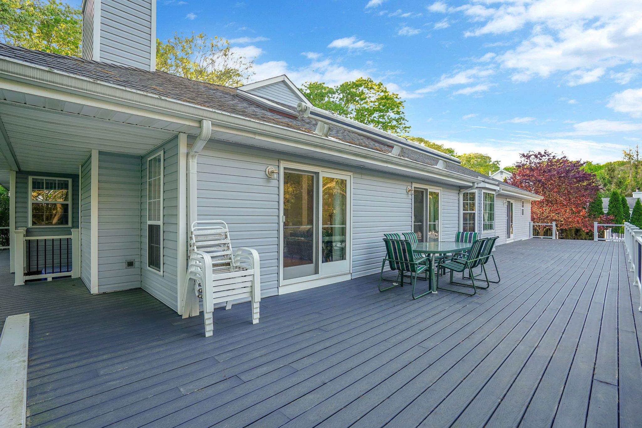 40 Drew Dr, Eastport, NY 11941 Out East