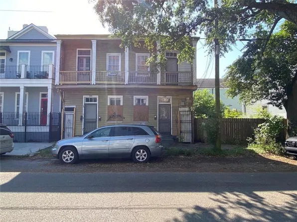 1226 Carondelet St, New Orleans, LA 70130
