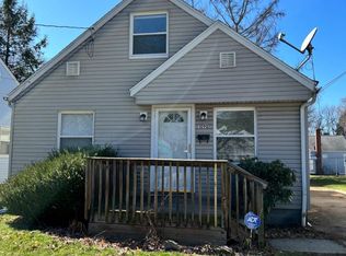 1090 Himelright Blvd, Akron, OH 44320