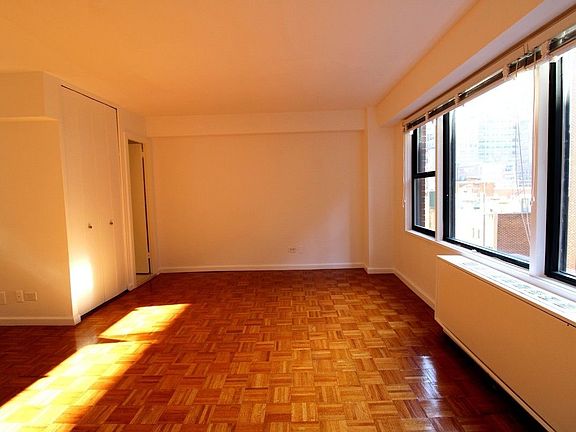 4th image of 310 E 65th St APT 11A