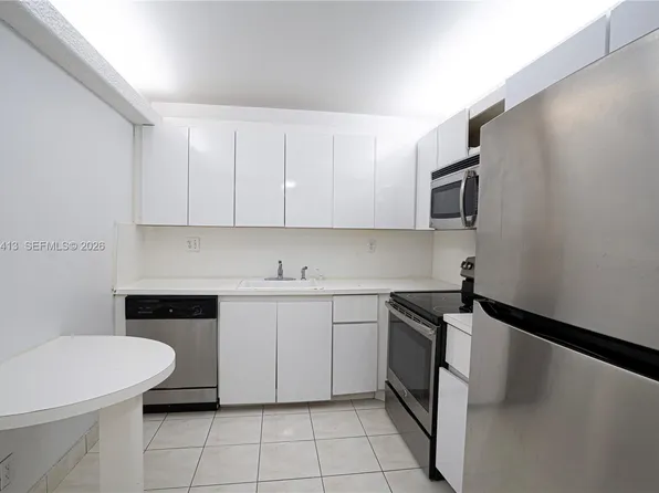 600 Three Islands Blvd APT 316, Hallandale, FL 33009