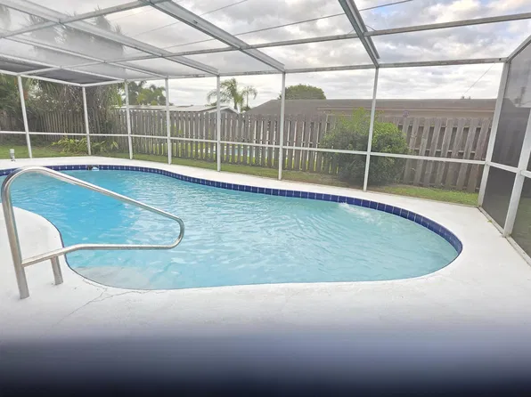 1033 SW 25TH Place, Boynton Beach, FL 33426