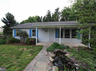 2828 Myers Rd, Seven Valleys, PA 17360