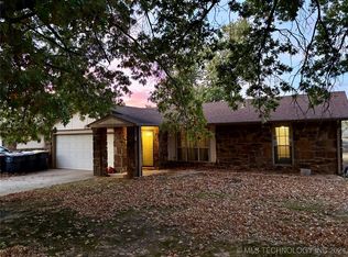 8713 E 133rd Pl S, Bixby, OK 74008