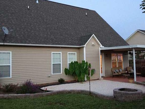 back of house w/ firepit