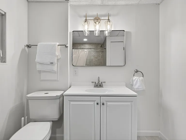 2544 Spring Forest Rd — Photo 40