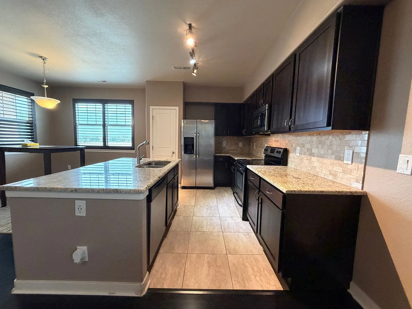 Panoramic Mountain & Downtown Views | Open Space Privacy | Luxury 2-Suite Townhome — Photo 3