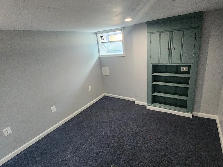 3321 W Forest Park Ave #BASEMENT — Photo 10