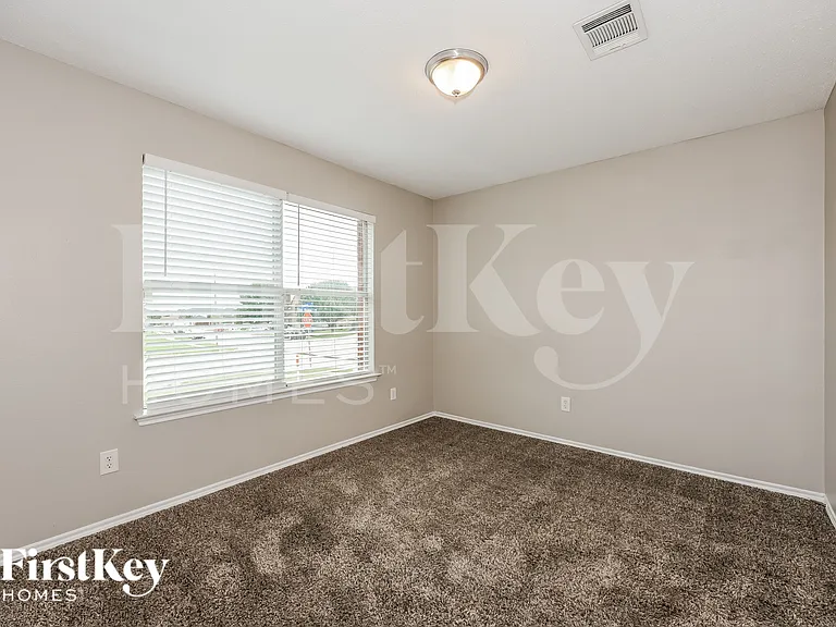 920 Dove Meadows Dr — Photo 14