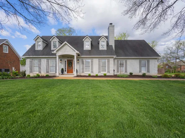 815 Regal Dr, Murfreesboro, TN 37129